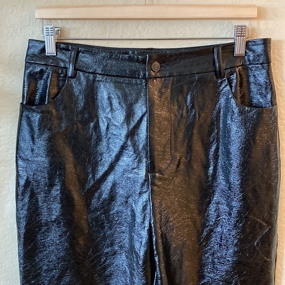 White fox shiny black faux leather pants - Picture 6 of 10